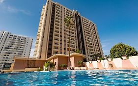Skyline View Apartment - Free Private Parking Including & Guest Bonus